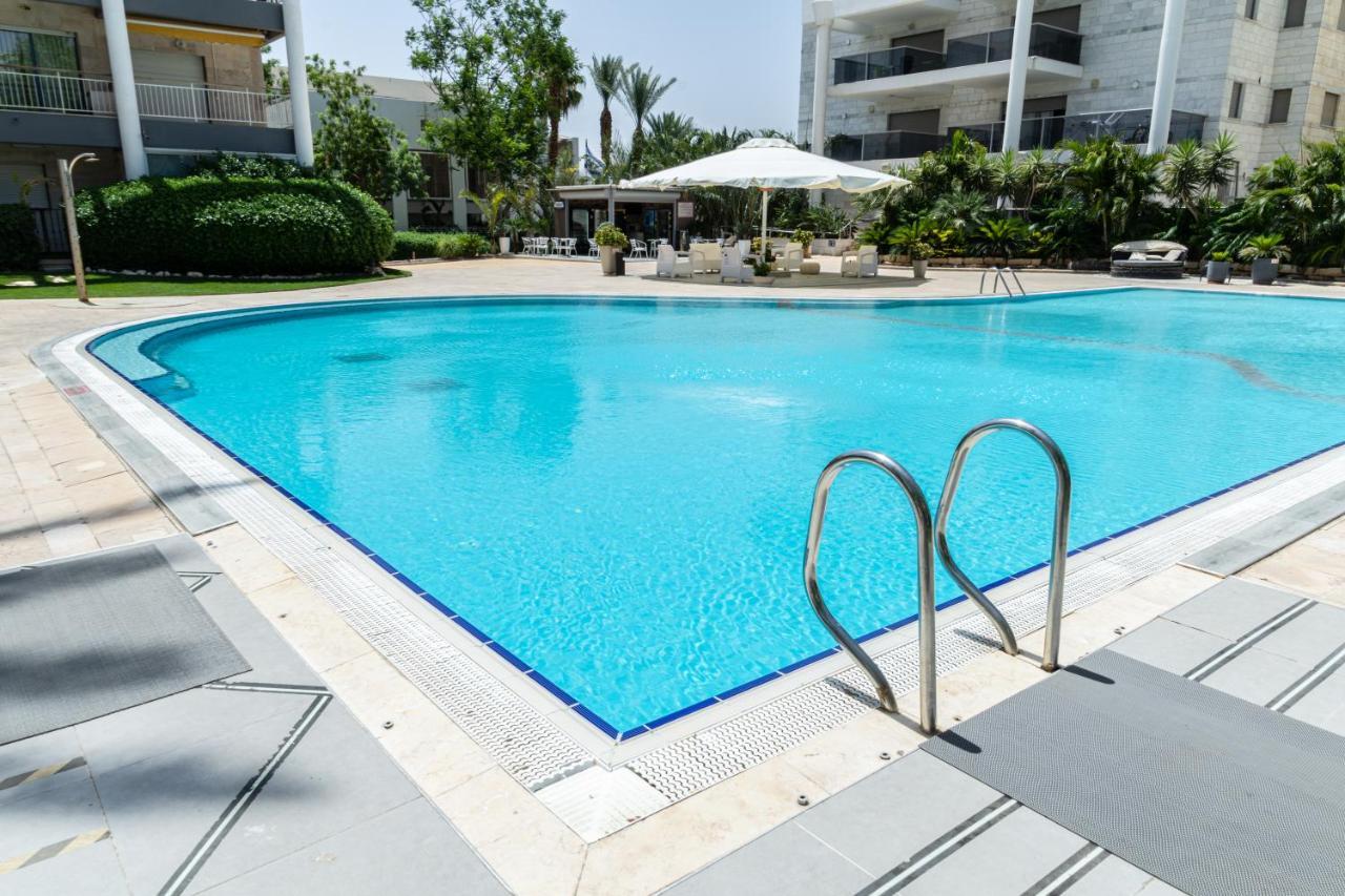 Апартаменты דירת גן פונה לבריכה - Pool Garden View Эйлат Экстерьер фото