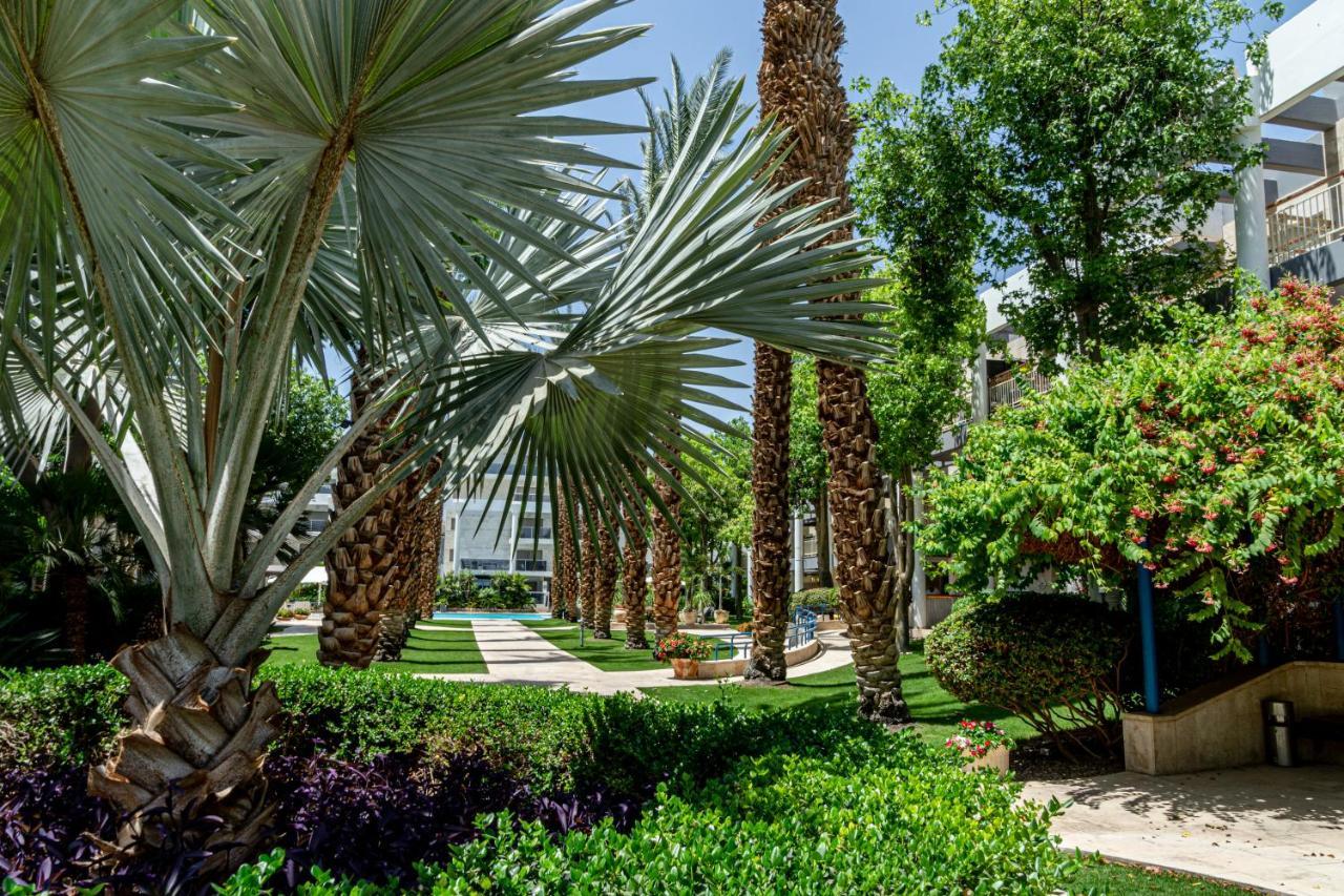 Апартаменты דירת גן פונה לבריכה - Pool Garden View Эйлат Экстерьер фото